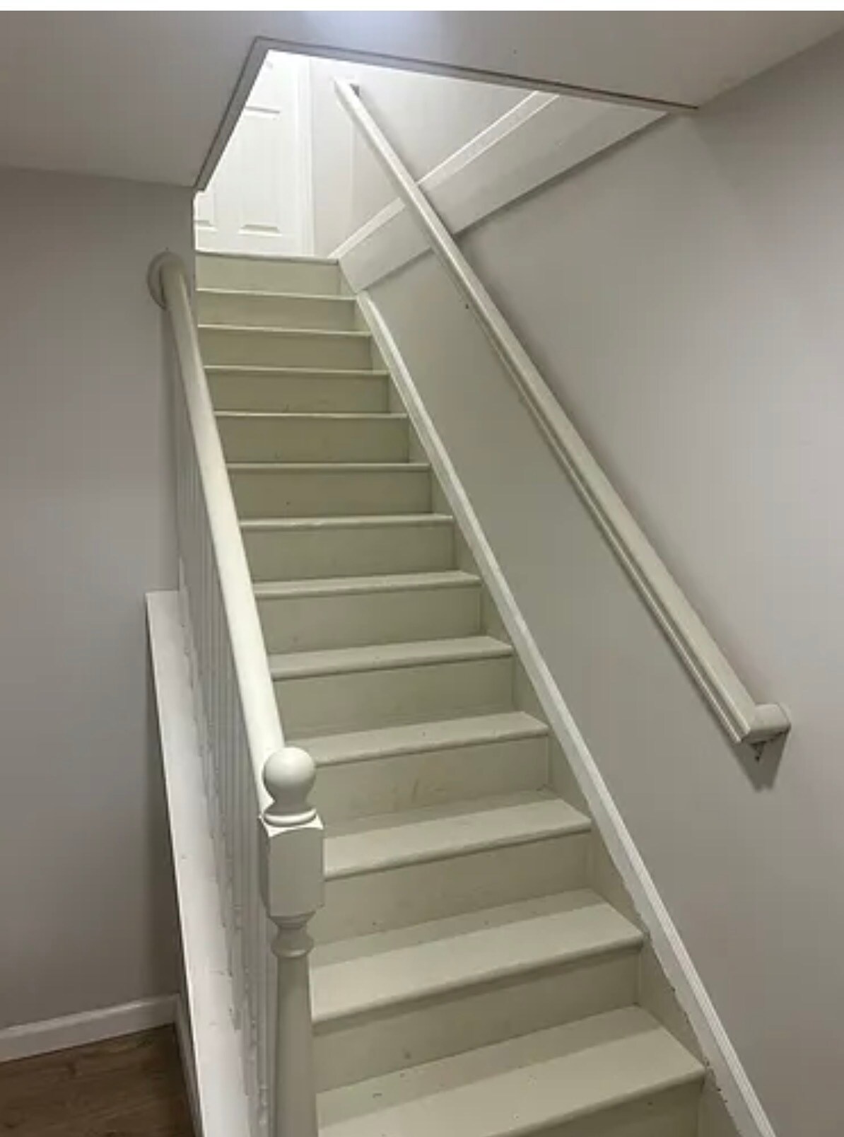 Building Photo - 982 S Schodack Rd