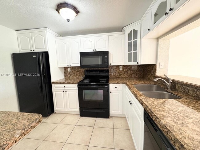 Building Photo - 8600 SW 109th Ave