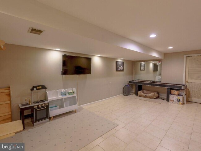 Building Photo - 2014 Ryans Run