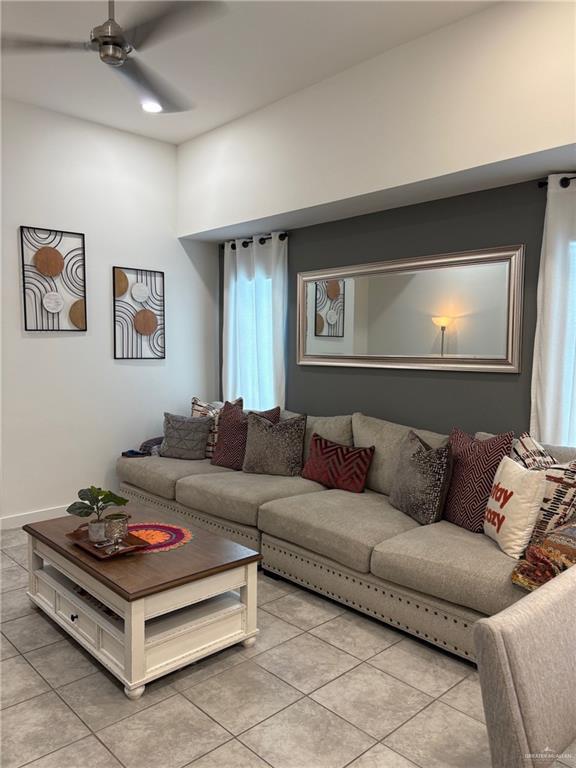 Building Photo - 28 Jenna Ln