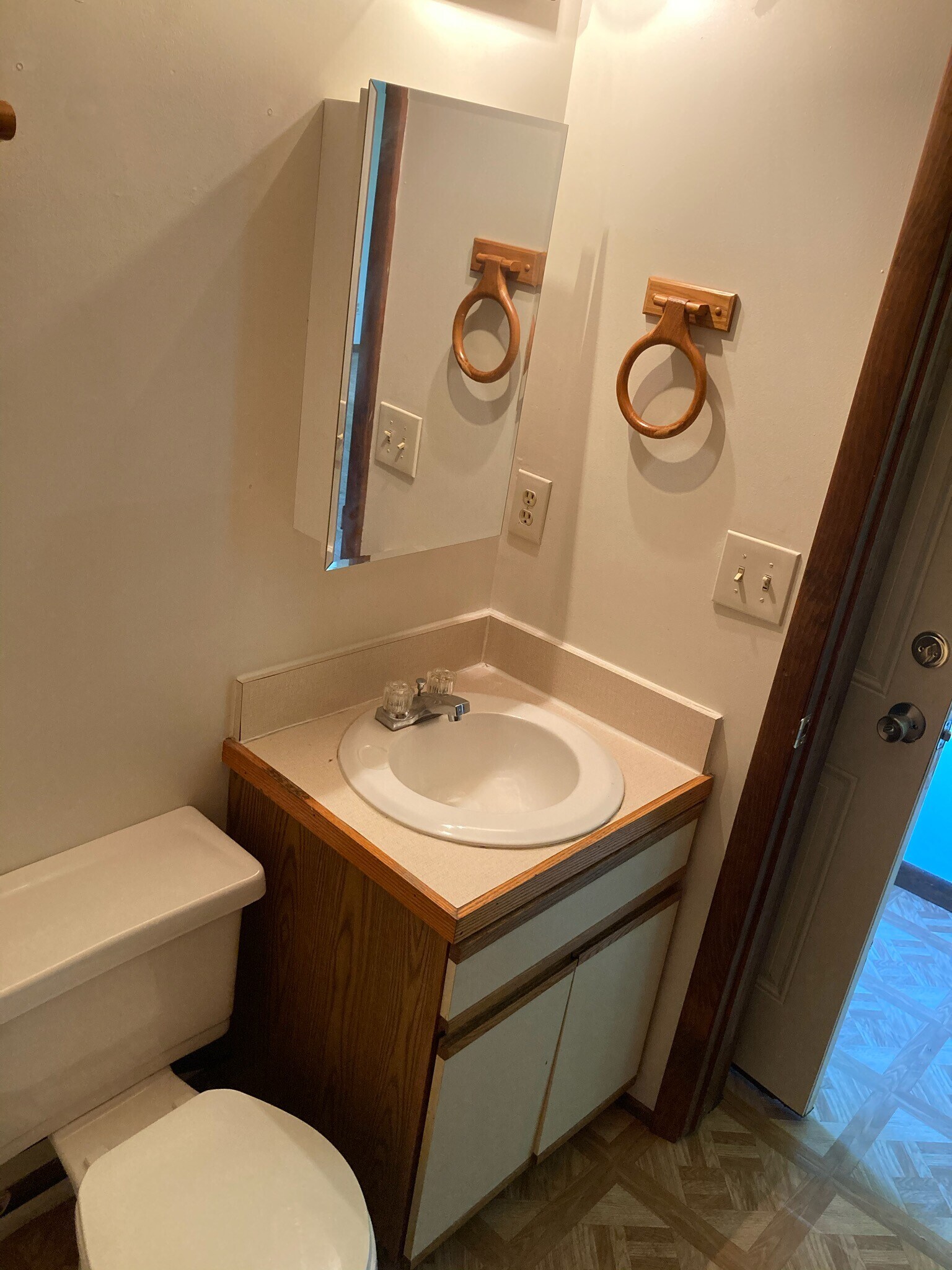 bathroom - 203 S Center St