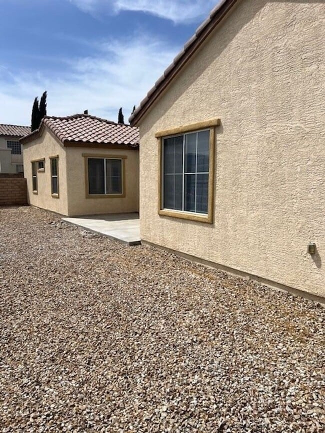 Building Photo - 1067 Fennel Flower Ct