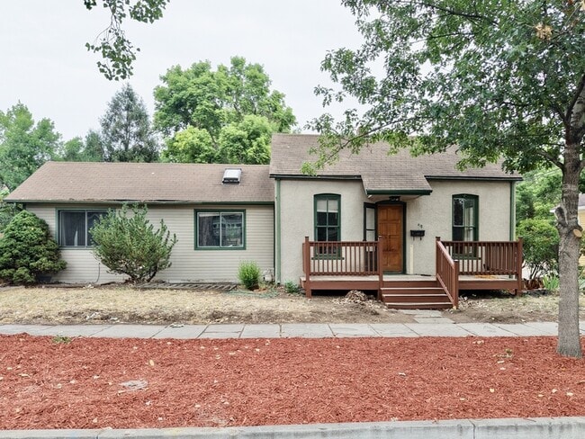 Building Photo - 418 W Olive St