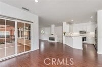 Building Photo - 32 Carnation