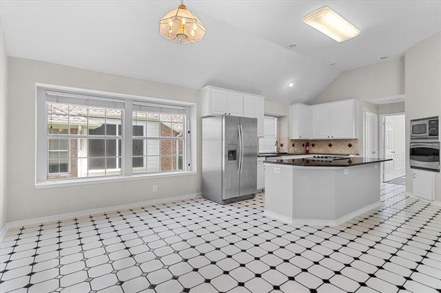 Building Photo - 1513 Endicott Dr