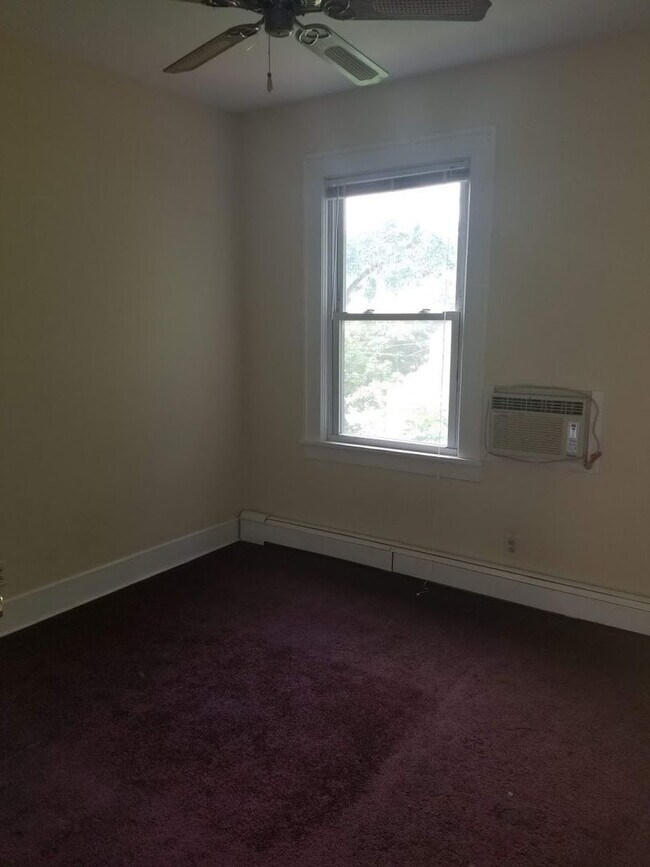 Building Photo - 67Jones