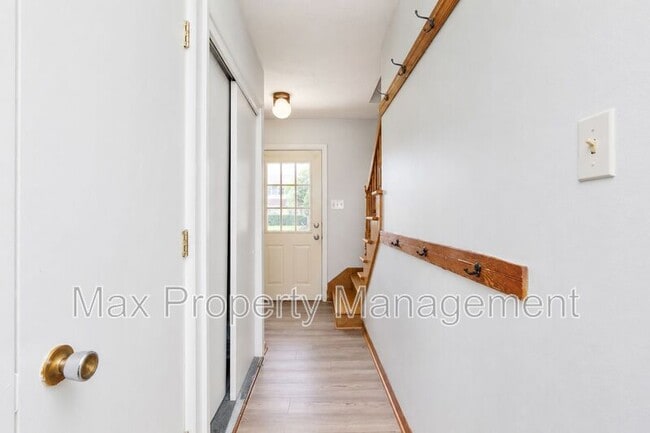 Building Photo - 4413 63rd St
