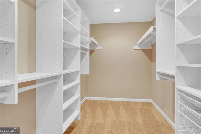 Building Photo - 2052 Old Forge Way