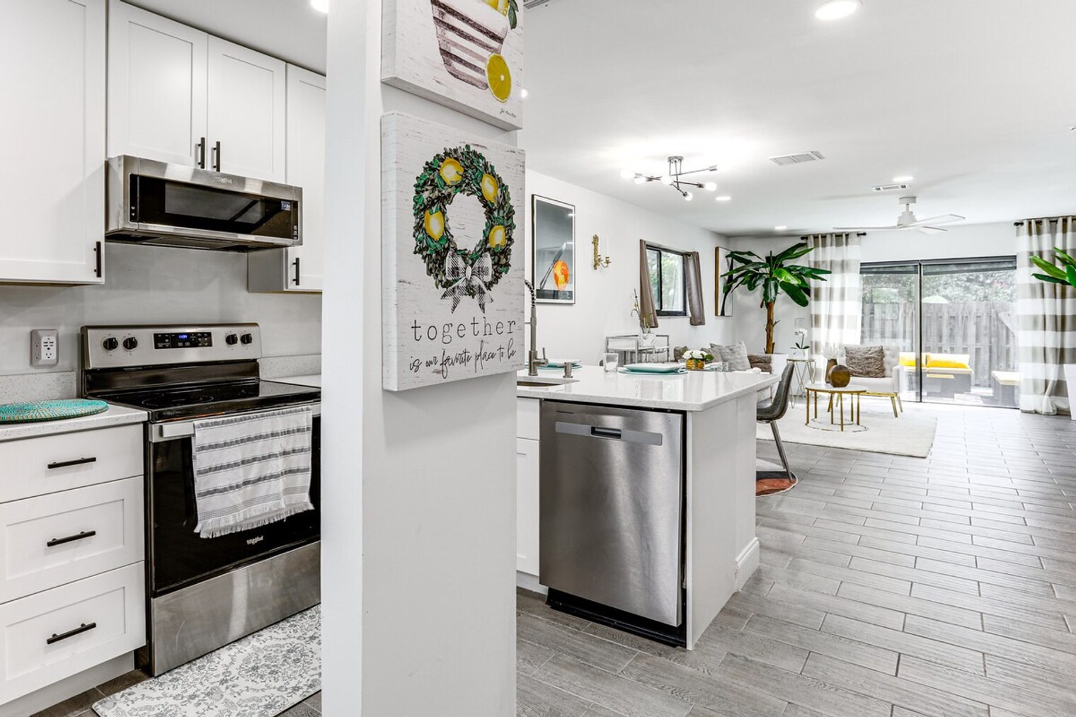 Building Photo - 4225 N Hwy A1A