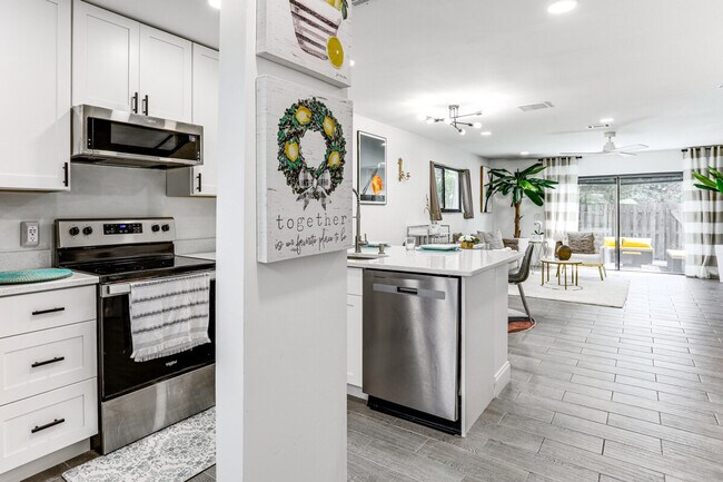 Building Photo - 4225 North Highway A1A-SI ID1386037P