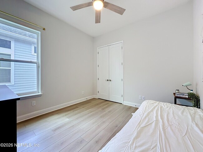 Building Photo - 736 Navigators Rd