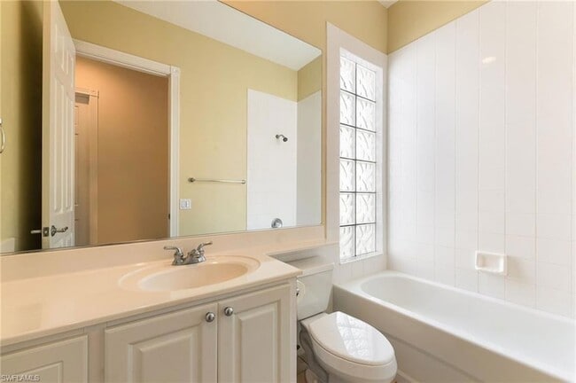 Building Photo - 28329 Moray Dr