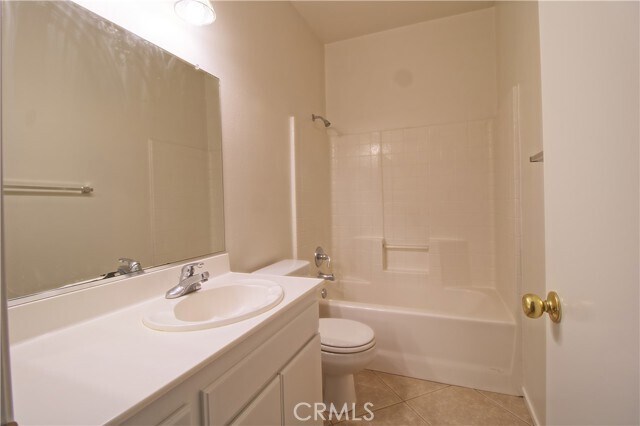 Building Photo - 28422 Belleterre Ave