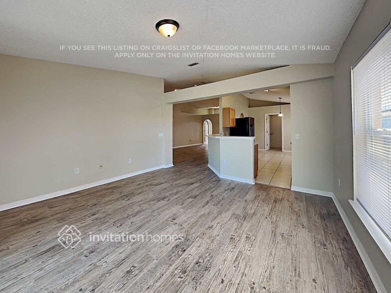 Building Photo - 15955 Wilkinson Dr
