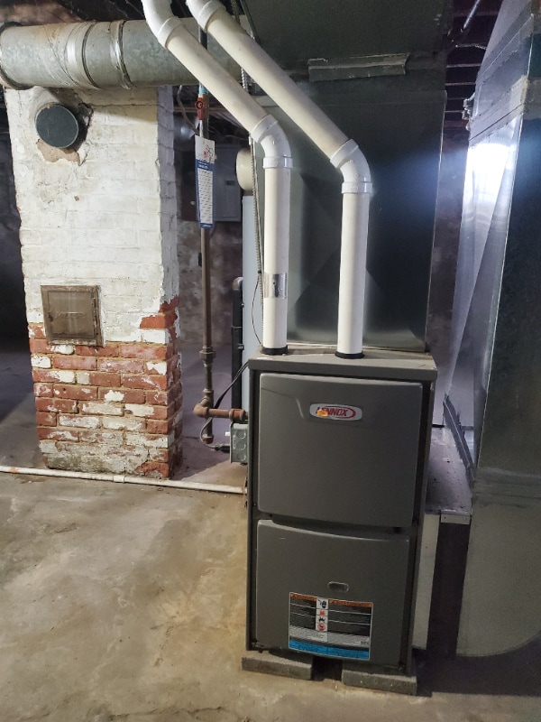 Building Photo - 1378 E 94th St