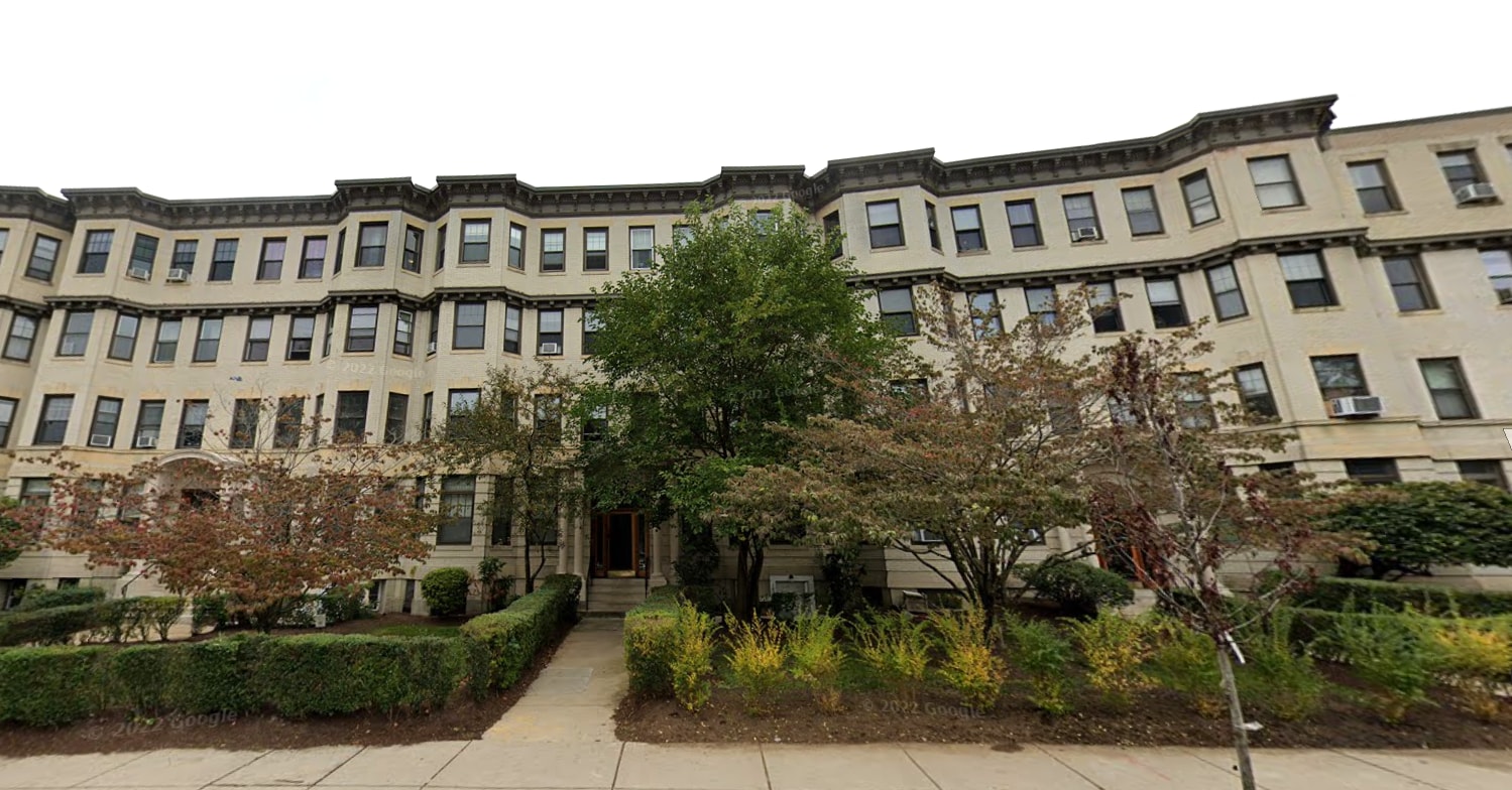 Building Photo - 1872 Commonwealth Ave