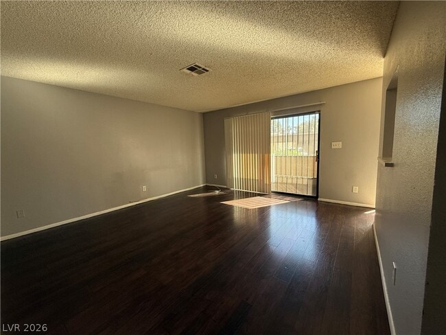 Building Photo - 2853 Wheelwright Dr