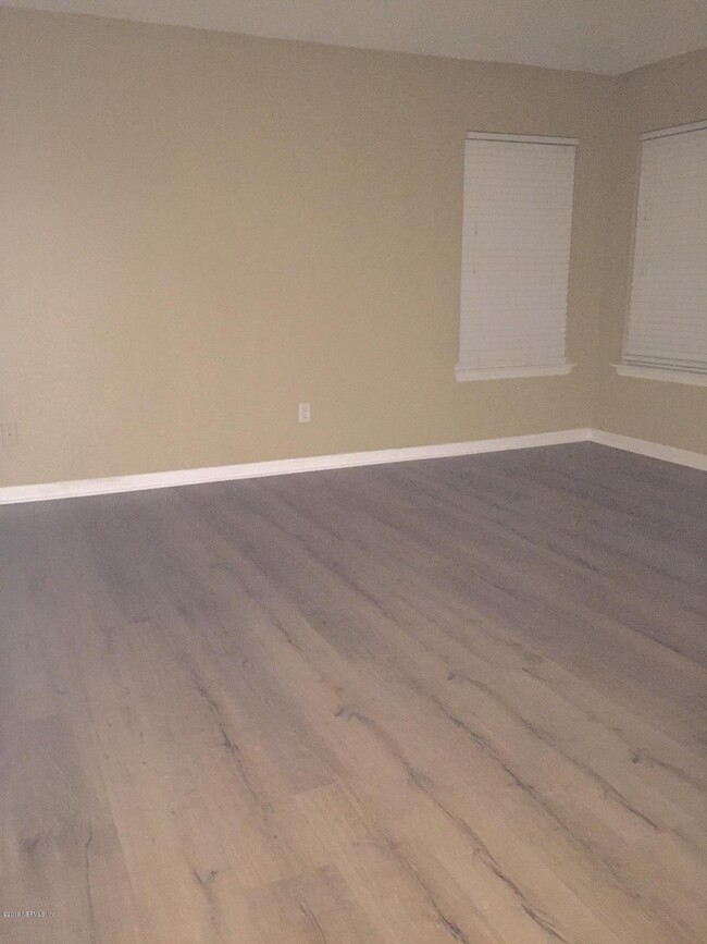 Building Photo - 12390 Casheros Cove Dr S