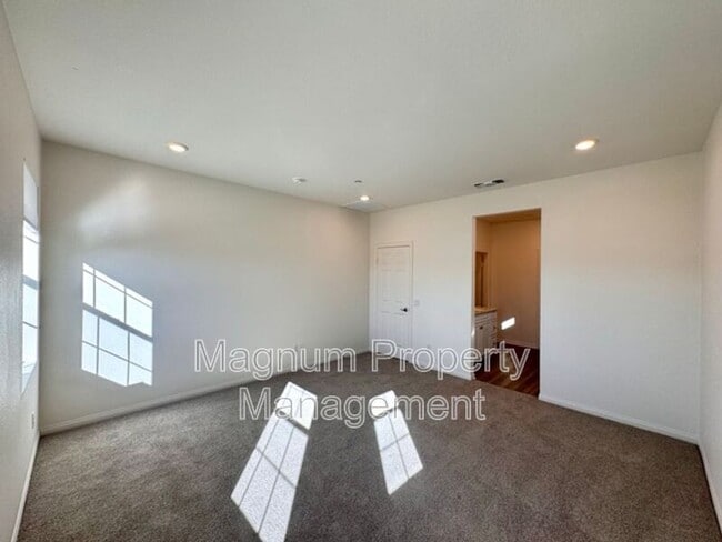 Building Photo - 22691 Hilltopper Wy