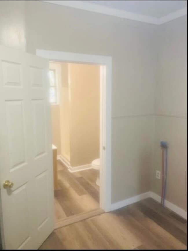 Building Photo - 362 9th St