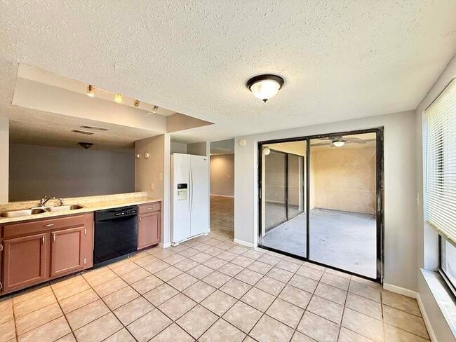 Building Photo - 5143 Puritan Cir