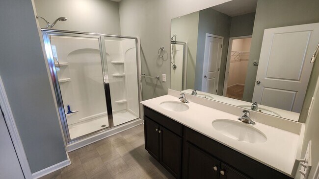 Building Photo - Simpsonville - Howards Park - One Level 4B...