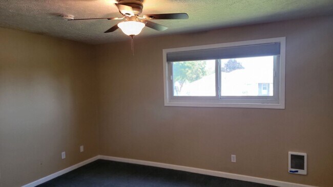 Building Photo - 4 Bedroom Home In Veradale
