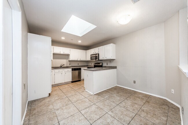 Building Photo - 3724 Chaddybrook Ln
