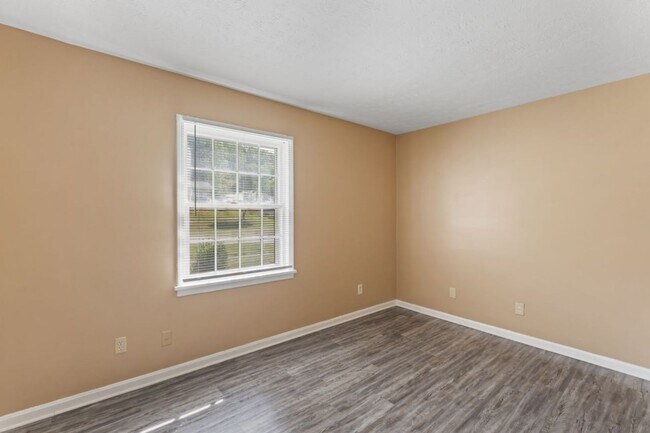 Building Photo - Welcome to your gorgeous new home!