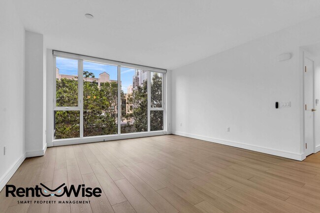 Building Photo - 631 Folsom St