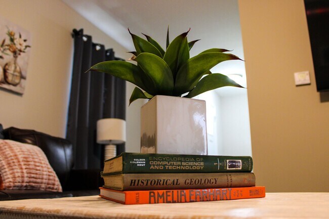 Building Photo - Brand New Home Walking distance to Spooky Nook