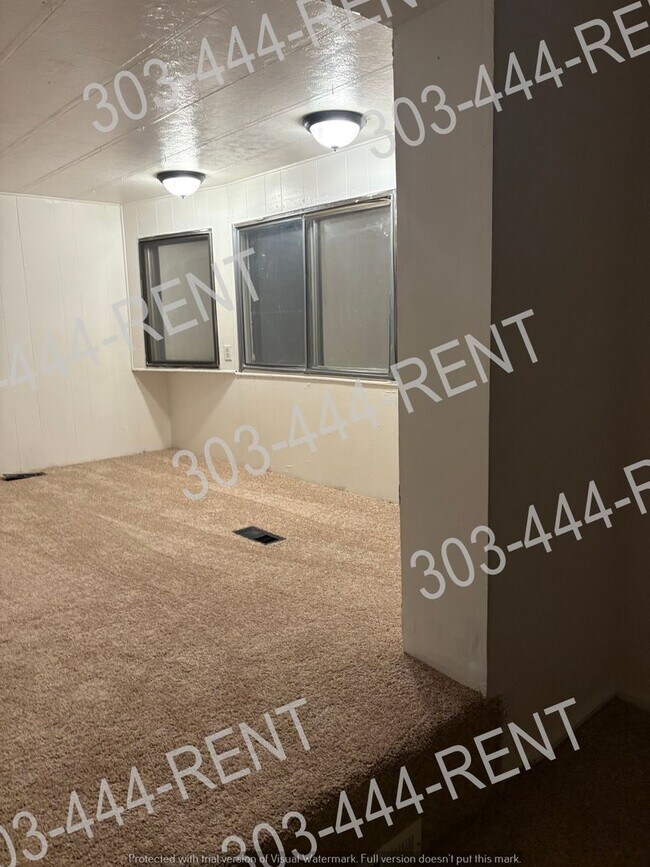 Building Photo - Move In Special $500.00 off next month rent  3 Bedroom Mobile Home in Thornton!