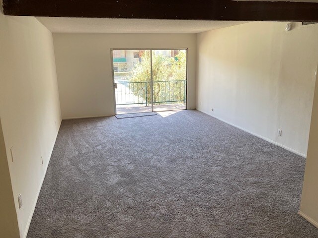 Building Photo - 5460 White Oak Ave