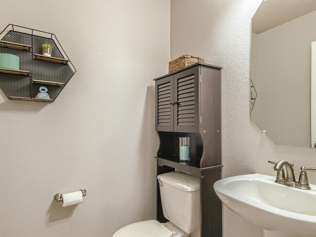 Building Photo - 2405 Christoff Loop