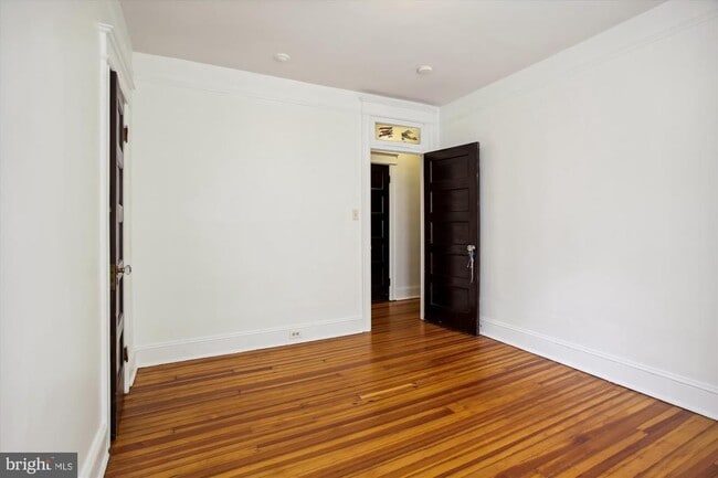 Building Photo - 1407 Shepherd St NW
