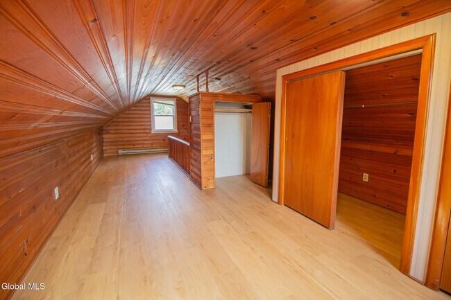 Building Photo - 50 New Shaker Rd