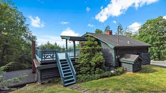 Building Photo - 376 Abbey Rd