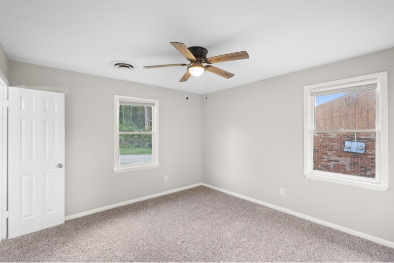 Building Photo - 2835 Lumpkin Rd