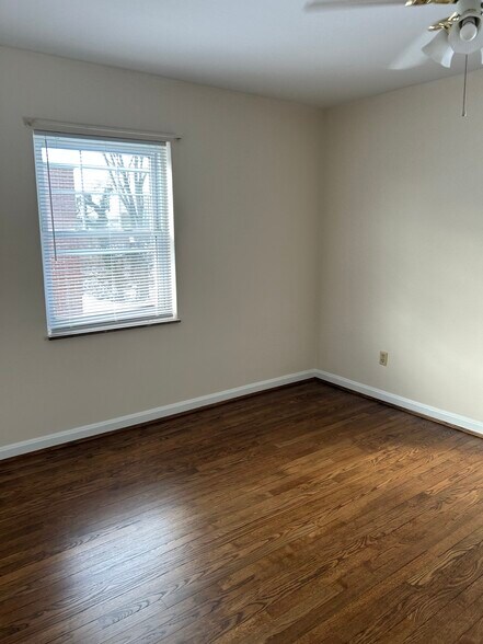 Bedroom - 625 South Ft. Thomas Ave