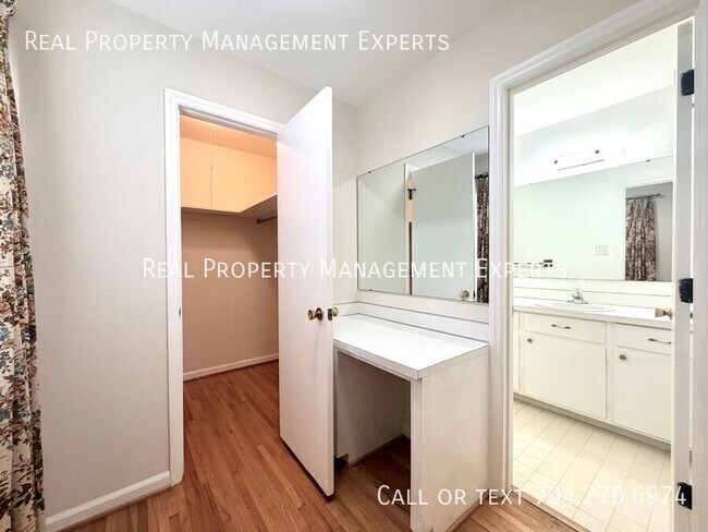 Building Photo - 4017 Tamerlane Dr