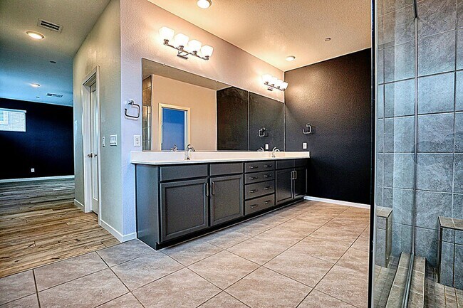 Building Photo - 3364 Caldora Ln