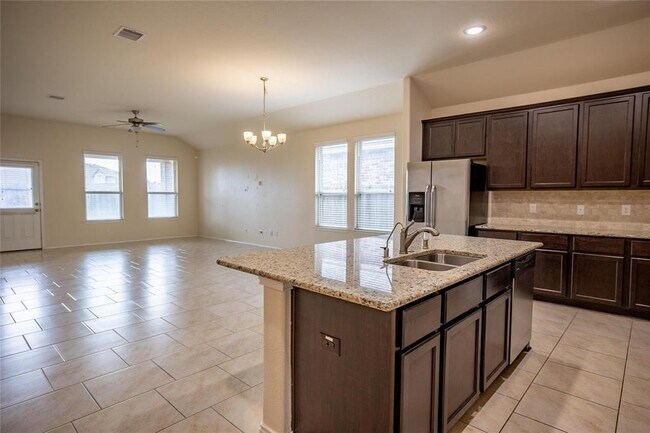 Building Photo - 23719 San Barria Dr