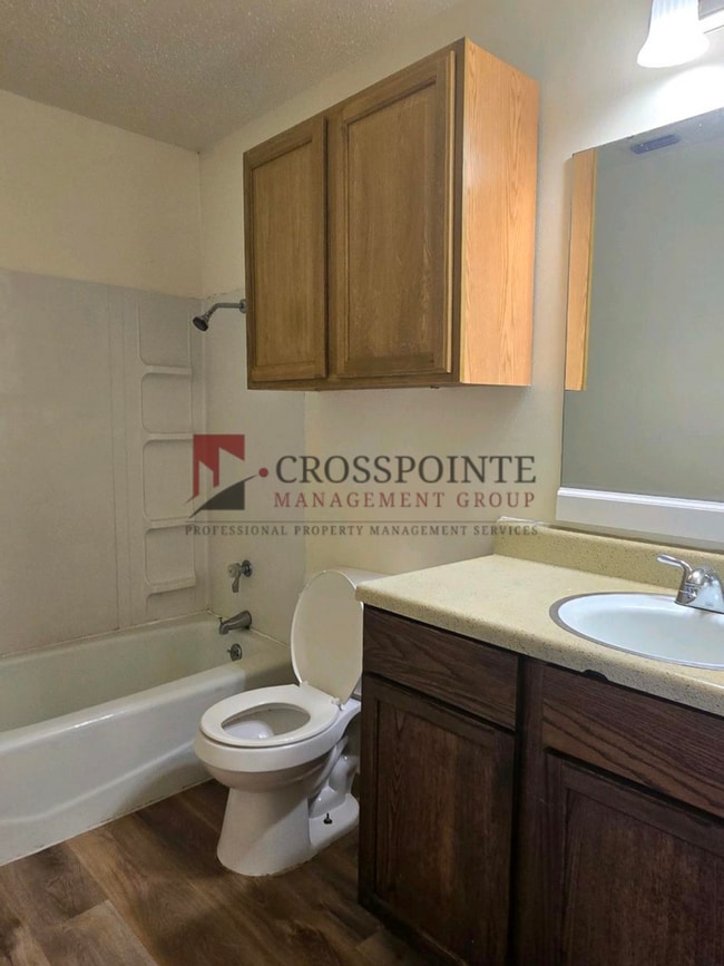 Building Photo - Coming Soon! Cozy 3 Bedroom Unit!