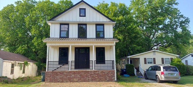 Building Photo - 1213 Rison Ave NE