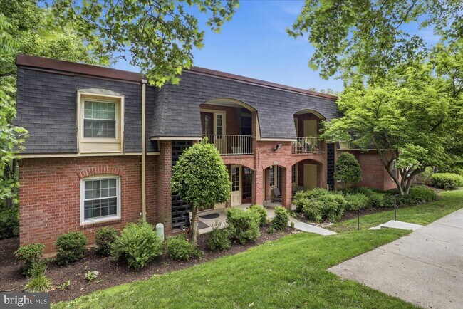 Building Photo - 8114 Colony Point Rd