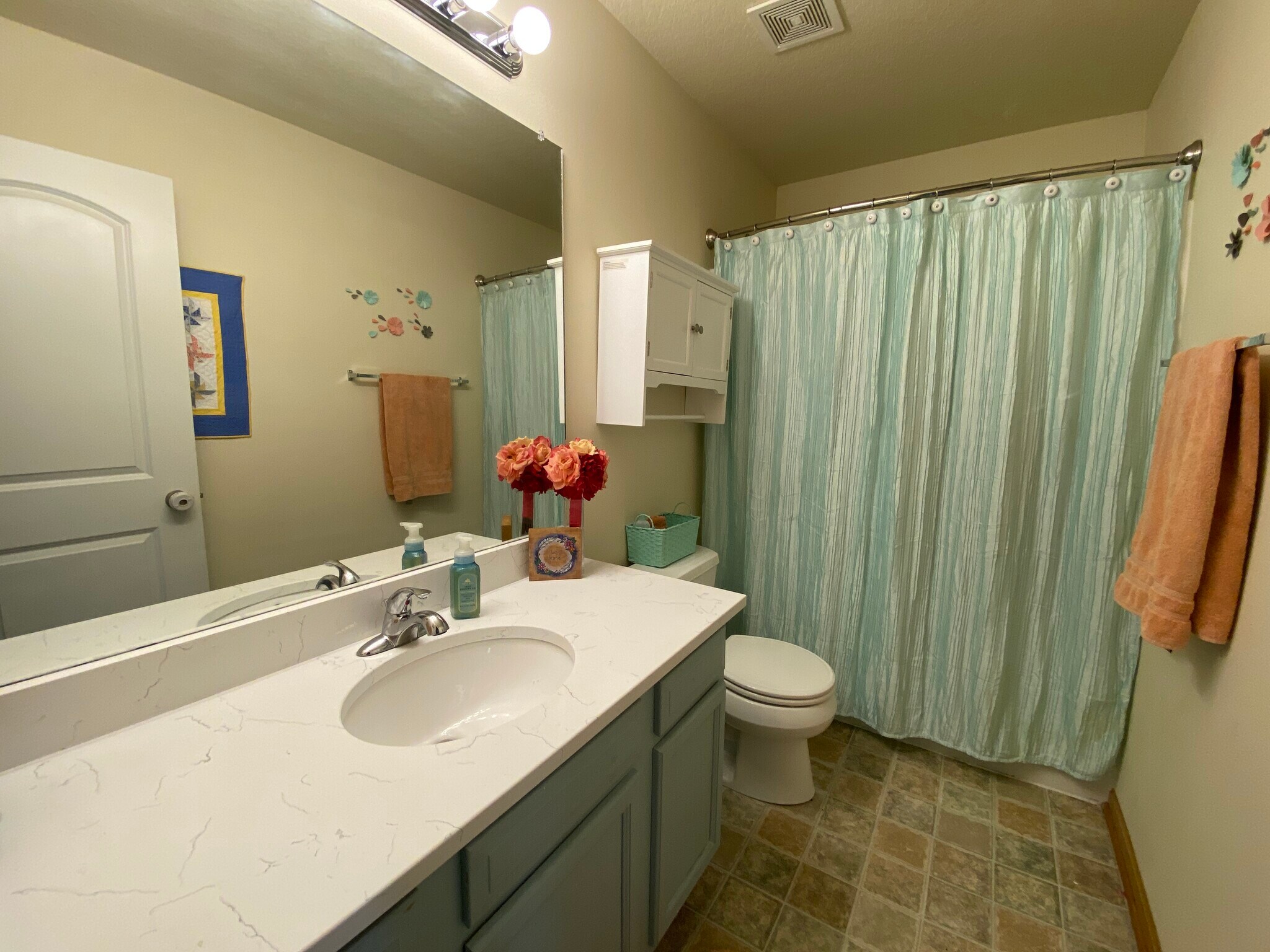 Building Photo - 2011 SW Reunion Cir