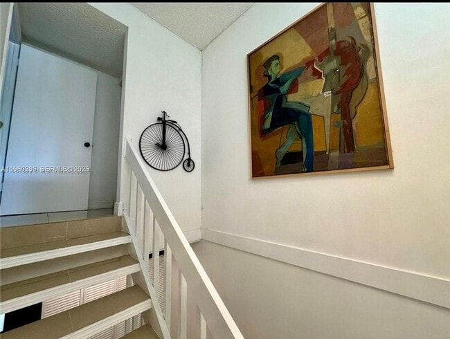 Building Photo - 10640 SW 75th Ln