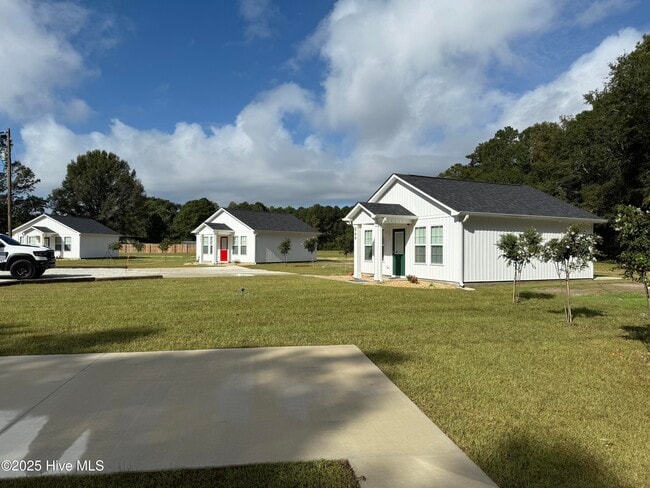 Primary Photo - 503 Pecan Tree Ln