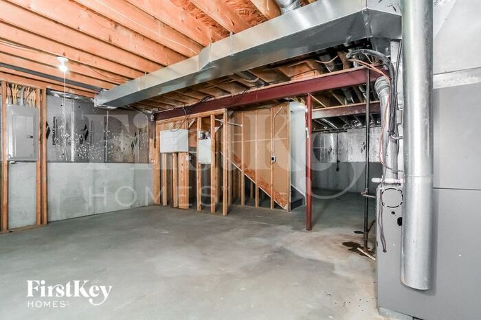 Building Photo - 47 Village Ct