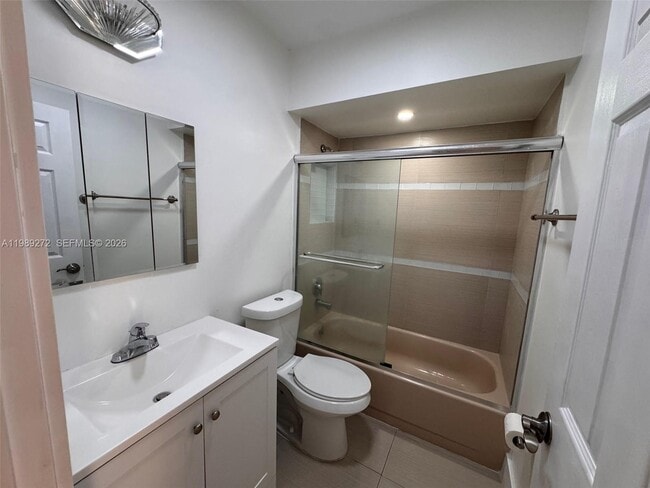 Building Photo - 842 SW 89th Ave